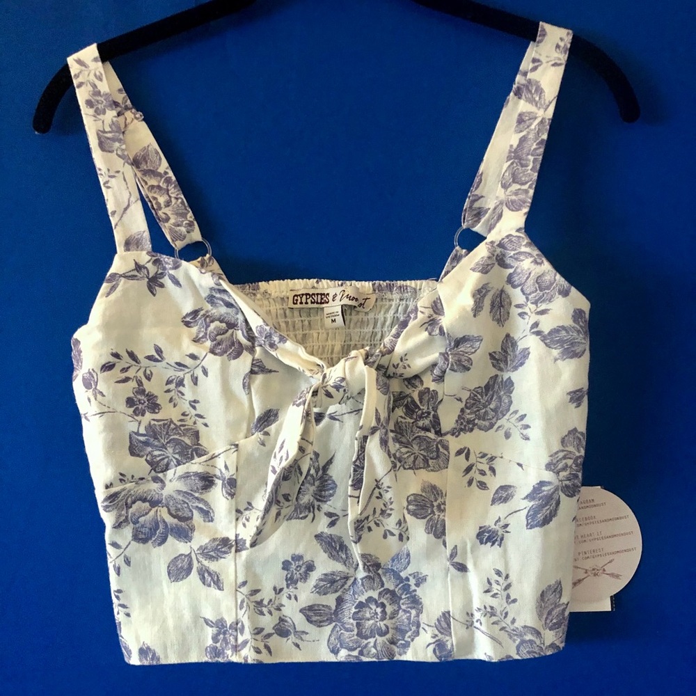 Gypsies & Moondust juniors floral crop top